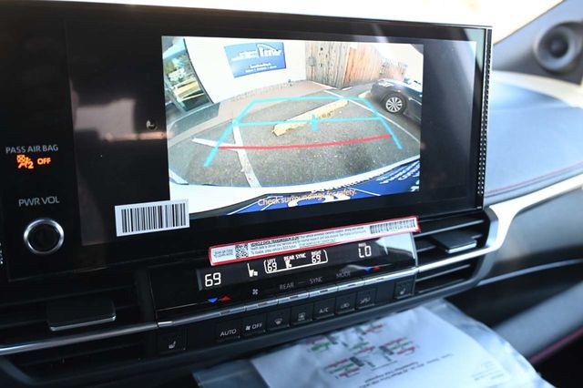 2025 Toyota Sienna XSE AWD 7-Passenger - 22951135 - 36