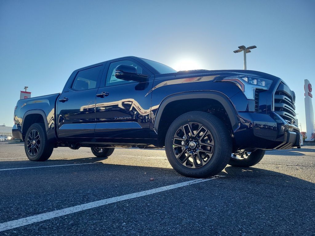 2025 New Toyota Tundra 4WD Limited Hybrid CrewMax 5.5' Bed at