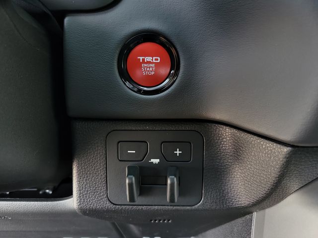 2025 Toyota Tundra 4WD Platinum CrewMax 5.5' Bed - 22908758 - 9