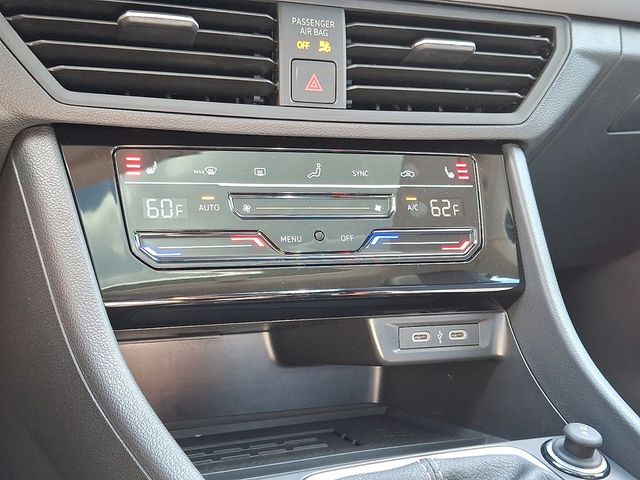 2025 Volkswagen Jetta SE Automatic - 22897156 - 13