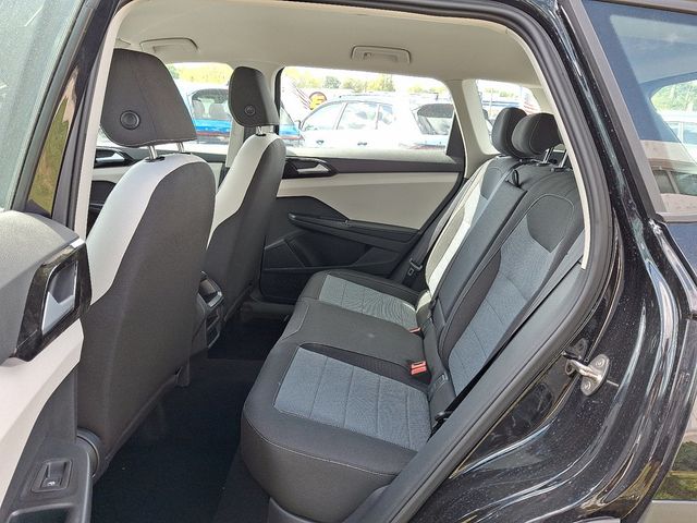 2025 Volkswagen Taos S 4MOTION - 22917222 - 7