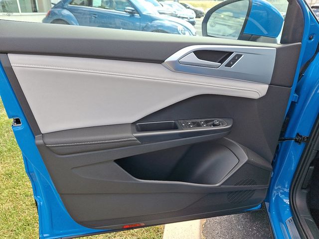 2025 Volkswagen Taos SE 4MOTION - 22890065 - 10