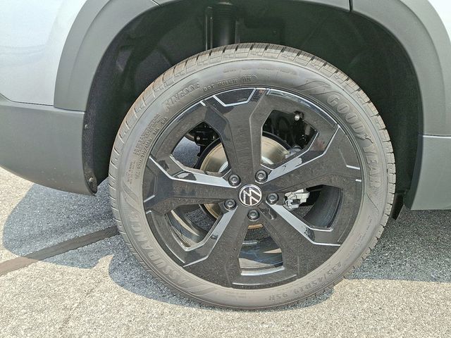 2025 Volkswagen Taos SEL 4MOTION - 22892295 - 8