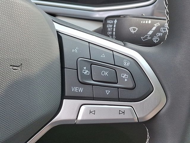 2025 Volkswagen Taos SEL 4MOTION - 22892301 - 18