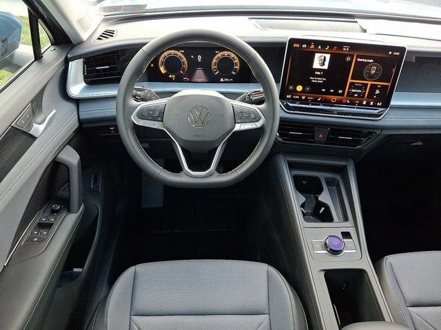 2025 Volkswagen Tiguan 2.0T SE 4MOTION - 22892302 - 9