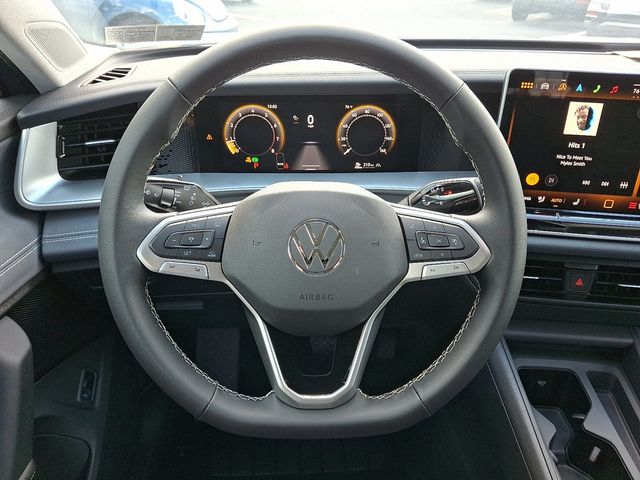 2025 Volkswagen Tiguan 2.0T SE 4MOTION - 22892302 - 16