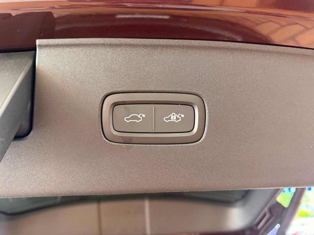 2025 Volvo EX90 Twin Motor Performance Ultra 7-Seater - 23036398 - 17