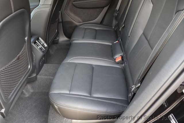 2025 Volvo XC40 B5 AWD Core Bright Theme - 22765745 - 11
