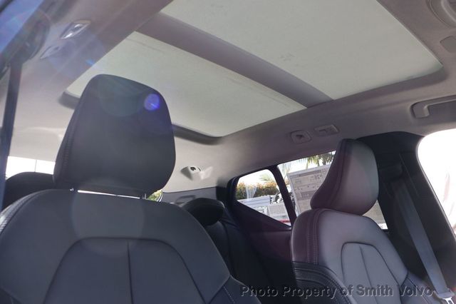 2025 Volvo XC40 B5 AWD Core Bright Theme - 22765745 - 13