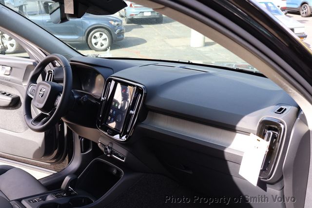 2025 Volvo XC40 B5 AWD Core Bright Theme - 22765745 - 15