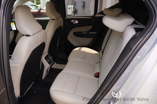 2025 Volvo XC40 B5 AWD Plus Dark Theme - 22849221 - 12