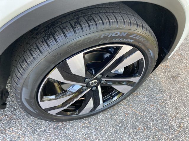 2025 Volvo XC40 B5 AWD Ultra Dark Theme - 22841007 - 15