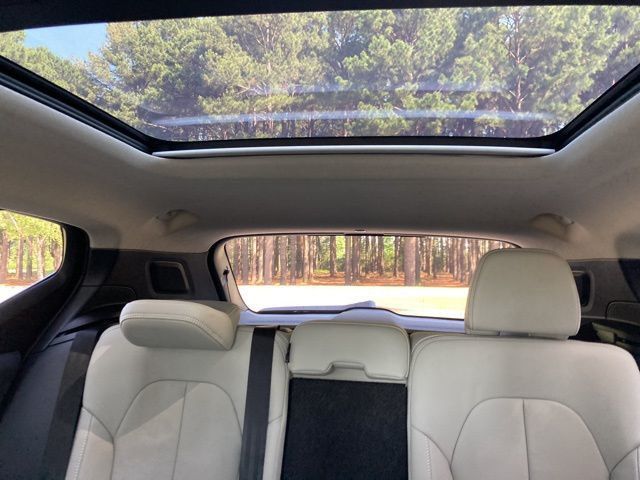 2025 Volvo XC40 B5 AWD Ultra Dark Theme - 22841007 - 34