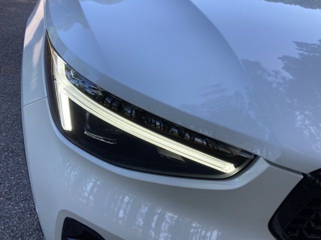 2025 Volvo XC40 B5 AWD Ultra Dark Theme - 22841007 - 8