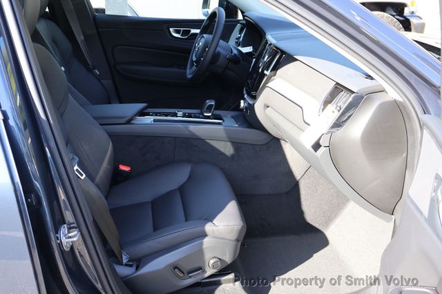 2025 Volvo XC60 B5 AWD Plus - 22750996 - 8