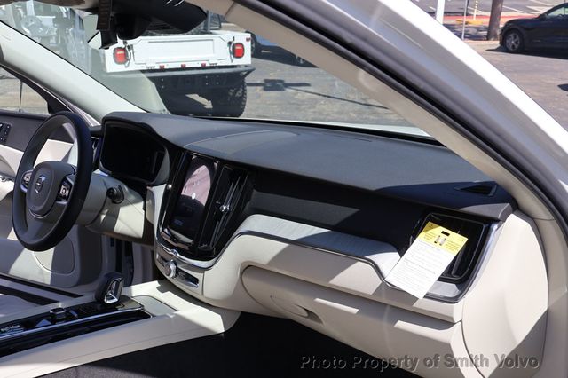 2025 Volvo XC60 B5 AWD Plus - 22872824 - 14