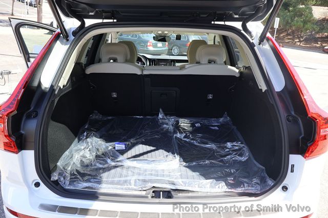 2025 Volvo XC60 B5 AWD Plus - 22872824 - 17