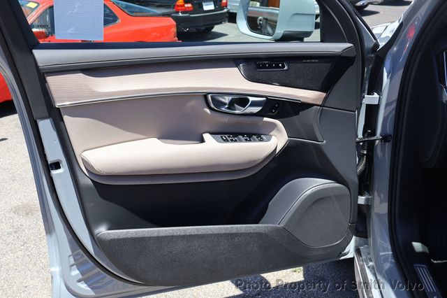 2025 Volvo XC90 2025.5 B5 AWD Plus 7-Seater - 22860111 - 11