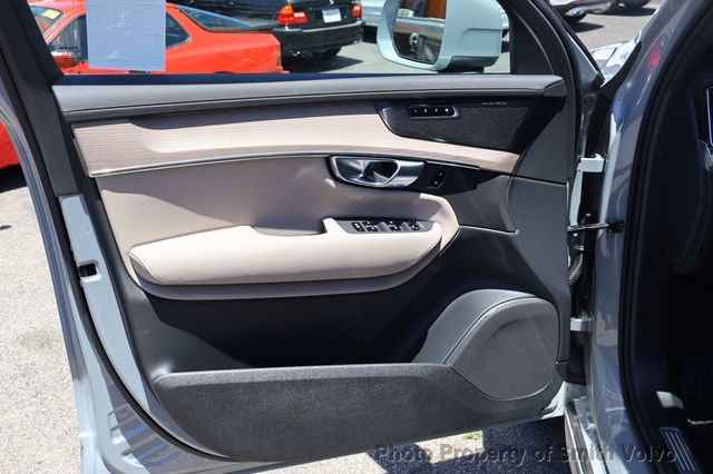 2025 Volvo XC90 2025.5 B5 AWD Plus 7-Seater - 22860111 - 12