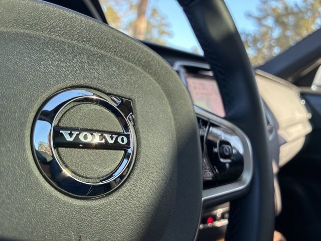 2025 Volvo XC90 Plug-In Hybrid T8 AWD Ultra 7-Seater - 22946334 - 28