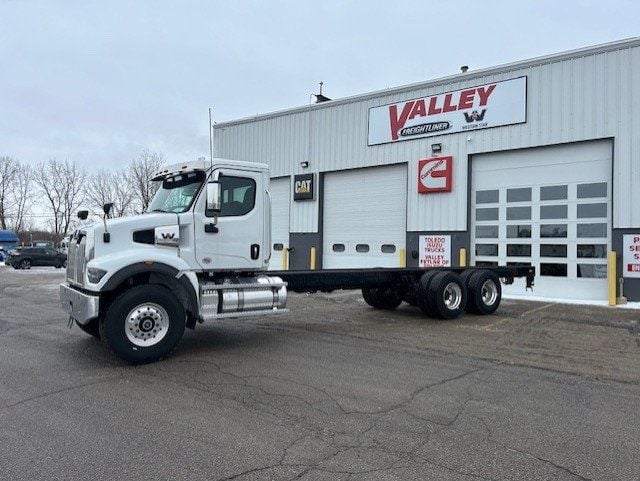 2025 Western Star 47X 2025 WESTERN STAR 47X CAB CHASSIS - 22978280 - 0