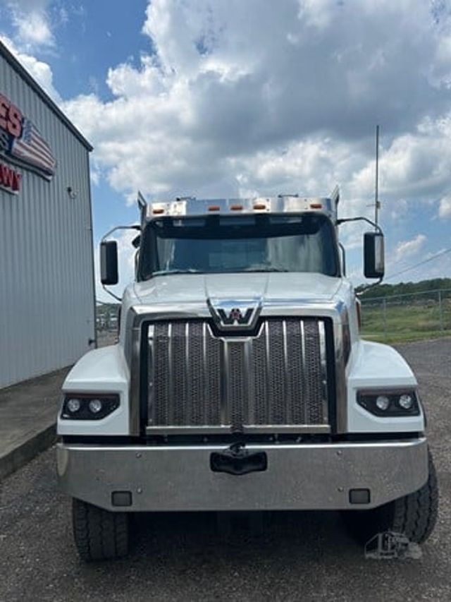 2025 Western Star 49X  - 22834955 - 15