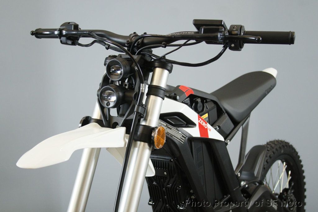 とと 2024 New Kawasaki Ninja 500 ABS SE 40th Anniversary Edition
