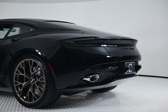 2026 Aston Martin   - 22934456 - 26
