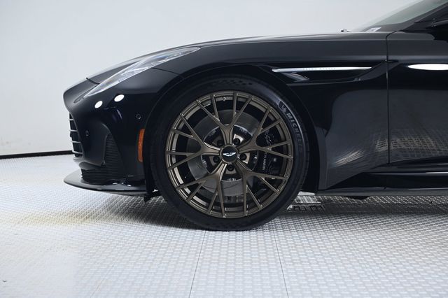 2026 Aston Martin   - 22934456 - 3