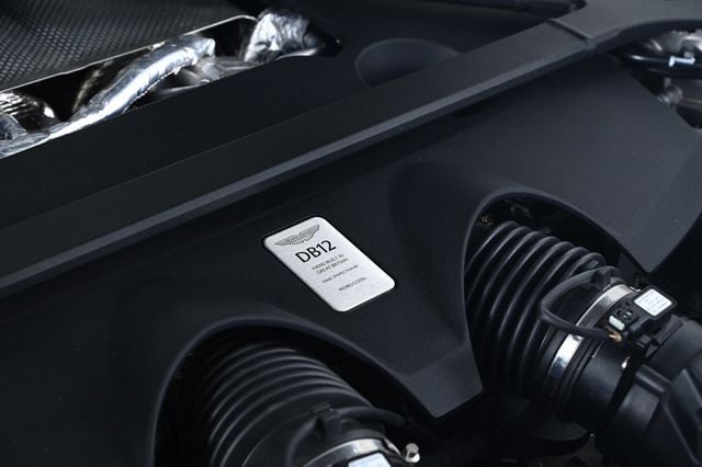 2026 Aston Martin DB12  - 22934456 - 25
