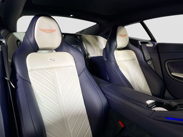 2026 Aston Martin DB12  - 23038289 - 16