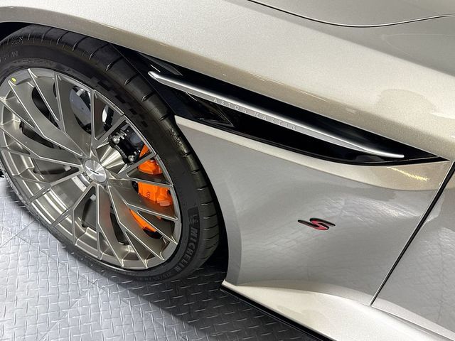 2026 Aston Martin DB12  - 23038289 - 22