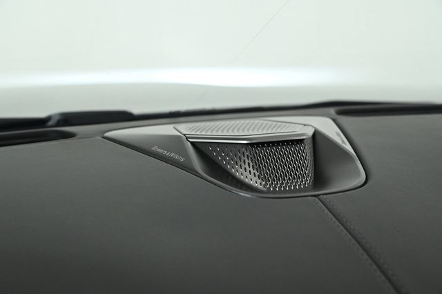 2026 Aston Martin DB12 Coupe - 22941793 - 13