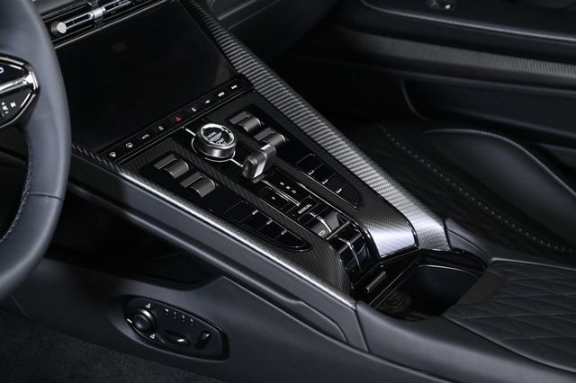 2026 Aston Martin DB12 Volante - 22900946 - 12