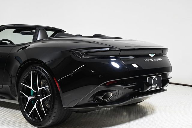 2026 Aston Martin DB12 Volante - 22900946 - 21