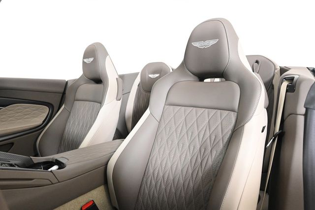 2026 Aston Martin DB12 Volante - 22928535 - 14