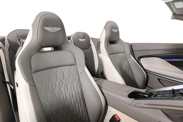 2026 Aston Martin DB12 Volante - 22928535 - 15