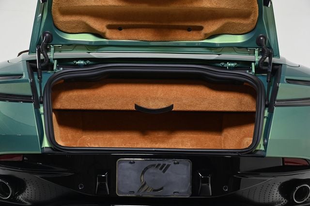 2026 Aston Martin DB12 Volante - 23005551 - 31