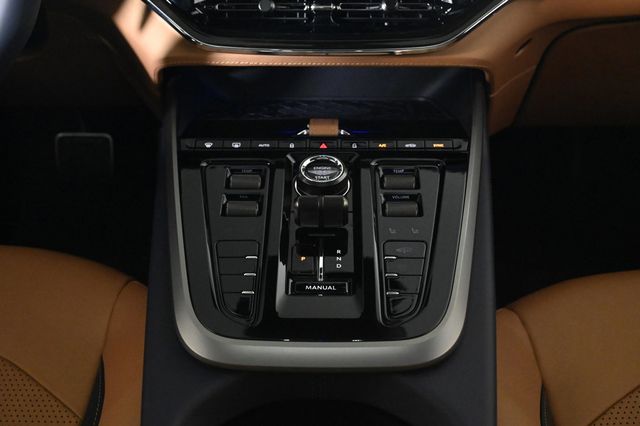 2026 Aston Martin DBX 707 AWD - 22956758 - 12