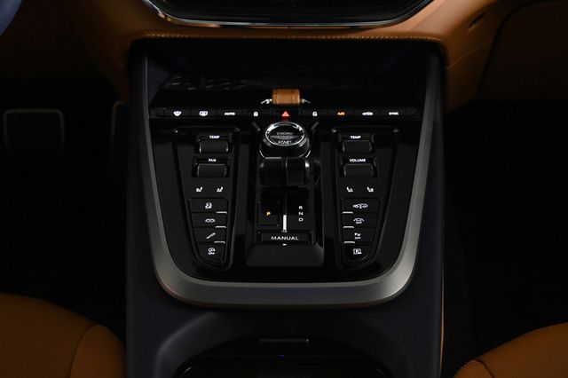 2026 Aston Martin DBX 707 AWD - 22961651 - 12