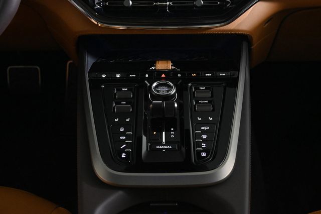 2026 Aston Martin DBX 707 AWD - 22968765 - 12