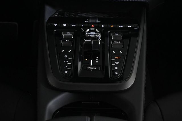 2026 Aston Martin DBX 707 AWD - 22992947 - 12