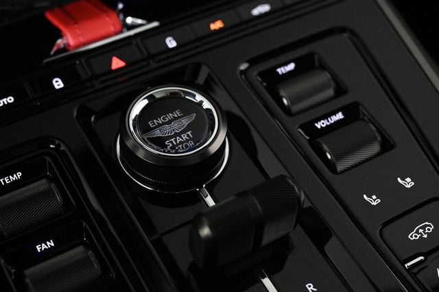 2026 Aston Martin DBX S AWD - 22961670 - 19