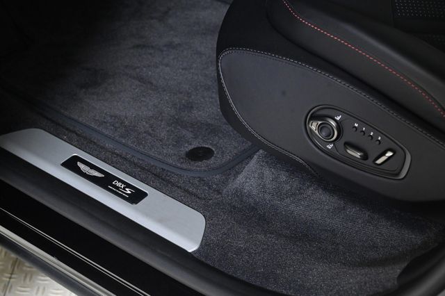 2026 Aston Martin DBX S AWD - 22964208 - 21