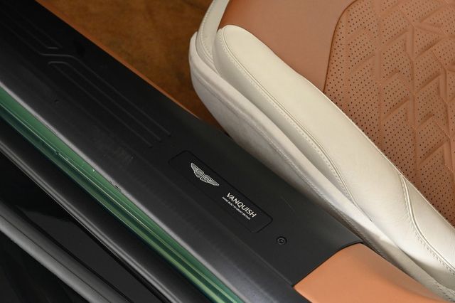 2026 Aston Martin Vanquish Volante - 22936963 - 21