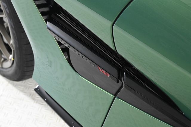 2026 Aston Martin Vanquish Volante - 22936963 - 23