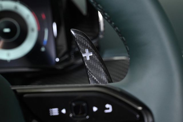 2026 Aston Martin Vanquish Volante - 22943643 - 19