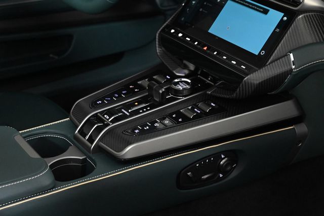 2026 Aston Martin Vanquish Volante - 22943643 - 29