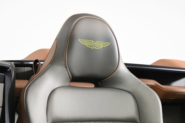 2026 Aston Martin Vanquish Volante - 22992982 - 17