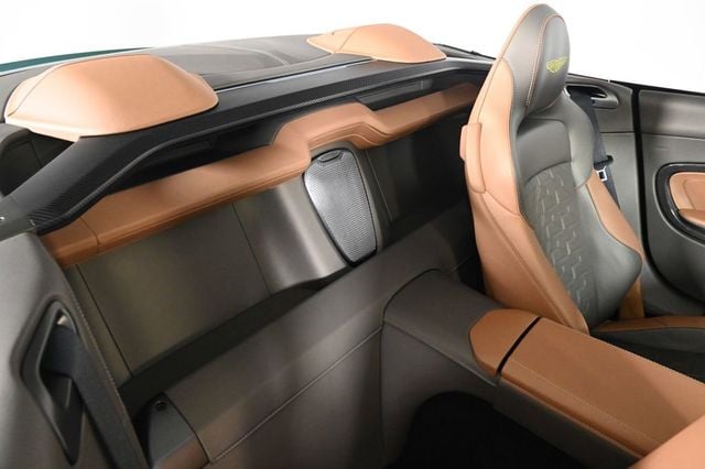 2026 Aston Martin Vanquish Volante - 22992982 - 18